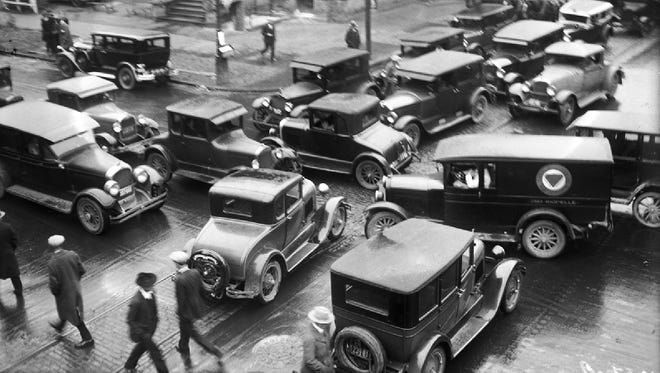 Lafayette at Third Street badly needs a traffic light in 1928.