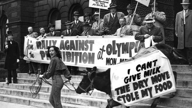 A rally against Prohibition included a stop on the steps of City Hall in 1932.