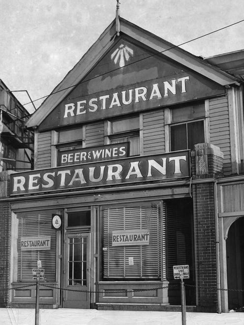 Max Stephan's Place German Restaurant is seen in 1942. As early as the 1860s, advertisements appeared in Detroit newspapers for Italian, French, Greek, Venetian, German and Polish restaurants.  By 1899 the Detroit  had 169 restaurants.