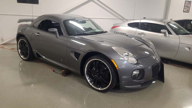 Lingenfelter Collection: "Jazz" Pontiac Solstice from Transformers
