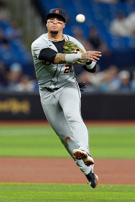 Detroit Tigers shortstop Javier Baez throws out Tampa Bay Rays' Randy Arozarena at first base during the fourth inning.