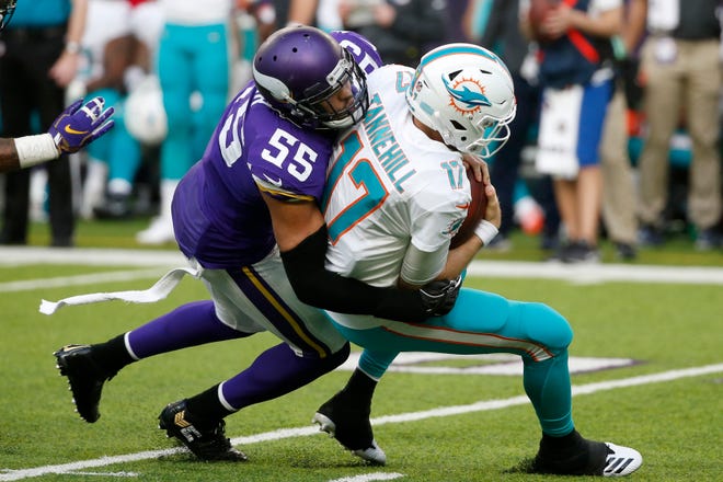 Anthony Barr, OLB, Minnesota: A key cog in the Vikings defense the past several years, Barr’s production has never quite lived up to his status as a former top-10 draft pick. He’s never hit the quarterback 10 times in a season, never had more than 4.0 sacks or 75 tackles and doesn’t force many turnovers. Still, he’s an upgrade over Christian Jones, just not one worth breaking the bank to acquire.