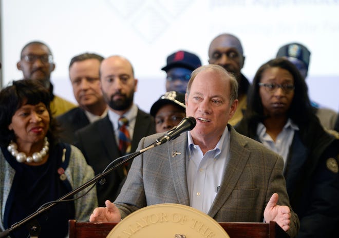 Mayor Mike Duggan talks about plans to build a new 120,000-square-foot carpenters and millwrights training center in Detroit.