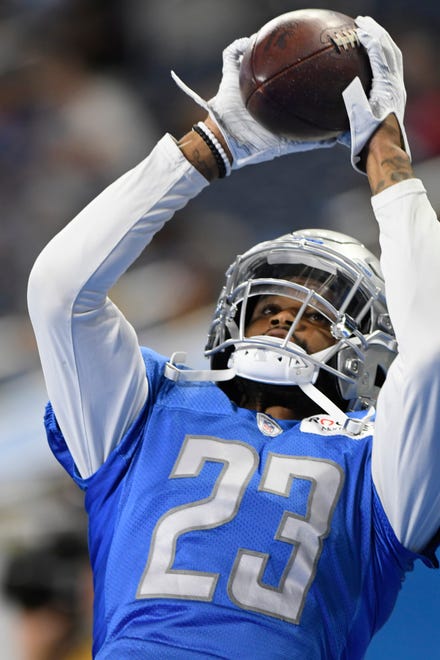 Lions cornerback Darius Slay makes a catch during the open practice session at Lions Family Fest.