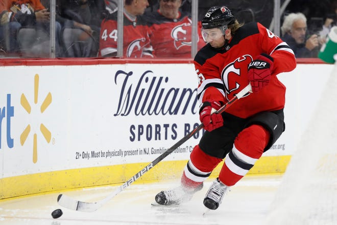 3. Sami Vatanen, defenseman, New Jersey: Arguably the best defenseman left available, Vatanen is currently on injured reserve, but is expected to return soon. The Devils should get a lot of phone calls by Monday afternoon.