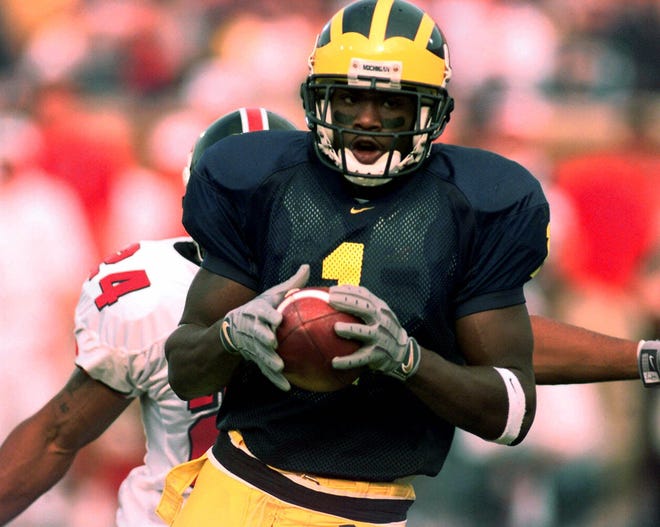 WIDE RECEIVER – David Terrell, 1998-2000: The two-year starter was an All-American in 2000. Terrell was the first Michigan receiver with back-to-back 1,000-yard seasons – 1,038 in 1999 and 1,130 in 2000. He was the Orange Bowl MVP in 2000 with a career-high 10 catches for 150 yards and three touchdowns in the win over Alabama.