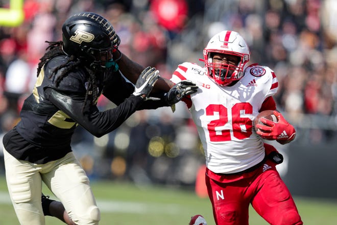 Nebraska – Dedrick Mills, RB: The former junior college transfer had a solid first season in Lincoln, running for 745 yards on 143 carries while adding 10 touchdowns. He was particularly strong late in the season, highlighted by a 17-carry, 188-yard outing against Wisconsin when he also scored a touchdown. It was the sort of production the Huskers will need in 2020 to get into contention in the West.