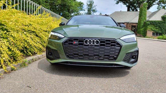The 2020 Audi S5 Sportback comes at you with a fearsome, blacked-out grille and Audi's signature running LEF headlights.