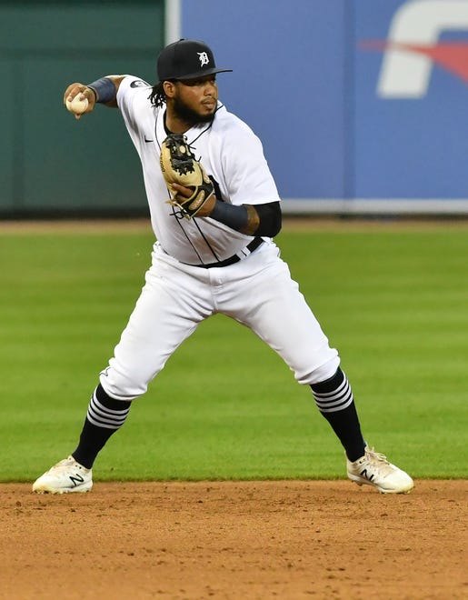 Tigers third baseman Dawel Lugo makes a throw for the out at second base in the seventh inning.  Detroit Tigers vs Chicago White Sox at Comerica Park in Detroit on Aug. 10, 2020.