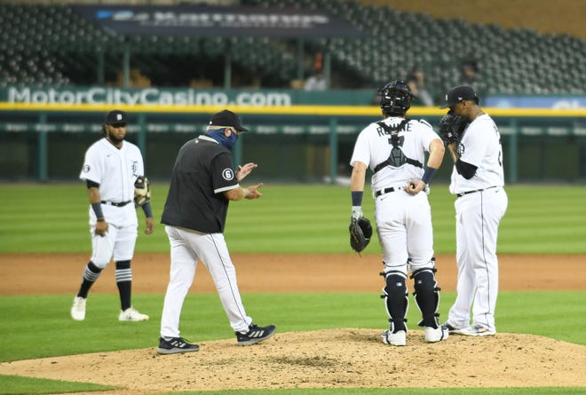 Tigers manager Ron Gardenhire makes a pitching change taking Jose Cisnero out in the seventh inning.  Detroit Tigers vs Chicago White Sox at Comerica Park in Detroit on Aug. 10, 2020.