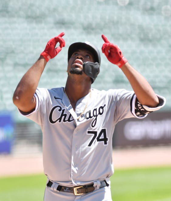 Chicago's Eloy Jimenez reacts after his solo home run in the first inning.