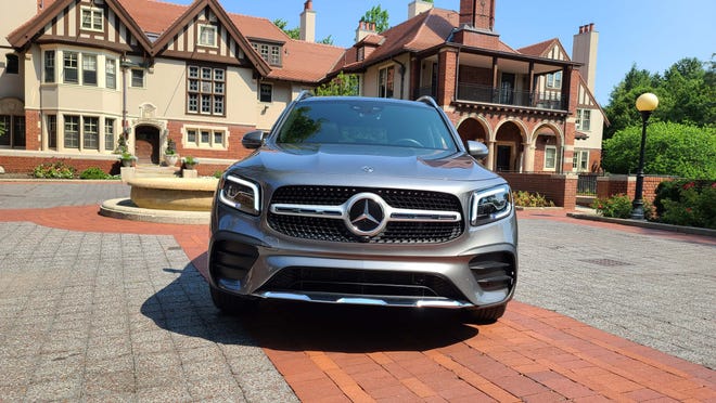 The stylish front end of the 2020 Mercedes GLB.